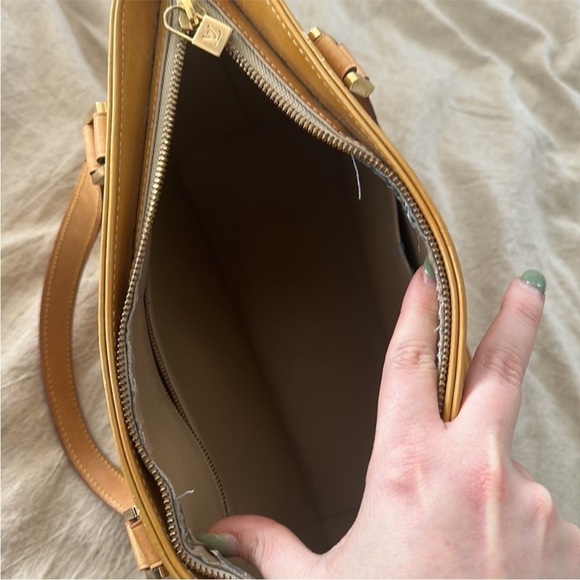 LOUIS VUITTON HOUSTON VERNIS MONOGRAM DAMIER YELLOW GOLD SHOULDER TOTE BAG - Picture 8 of 16